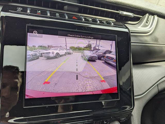 Used 2023 Jeep Grand Cherokee L Laredo AWD/4WD image 26