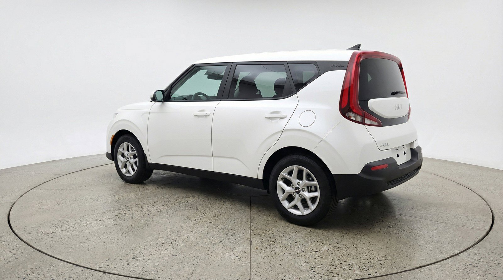 Used 2025 Kia Soul LX w/ LX Technology Package FWD image 6