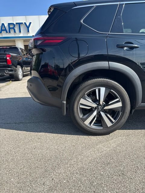 Used 2023 Nissan Rogue SL AWD/4WD image 13