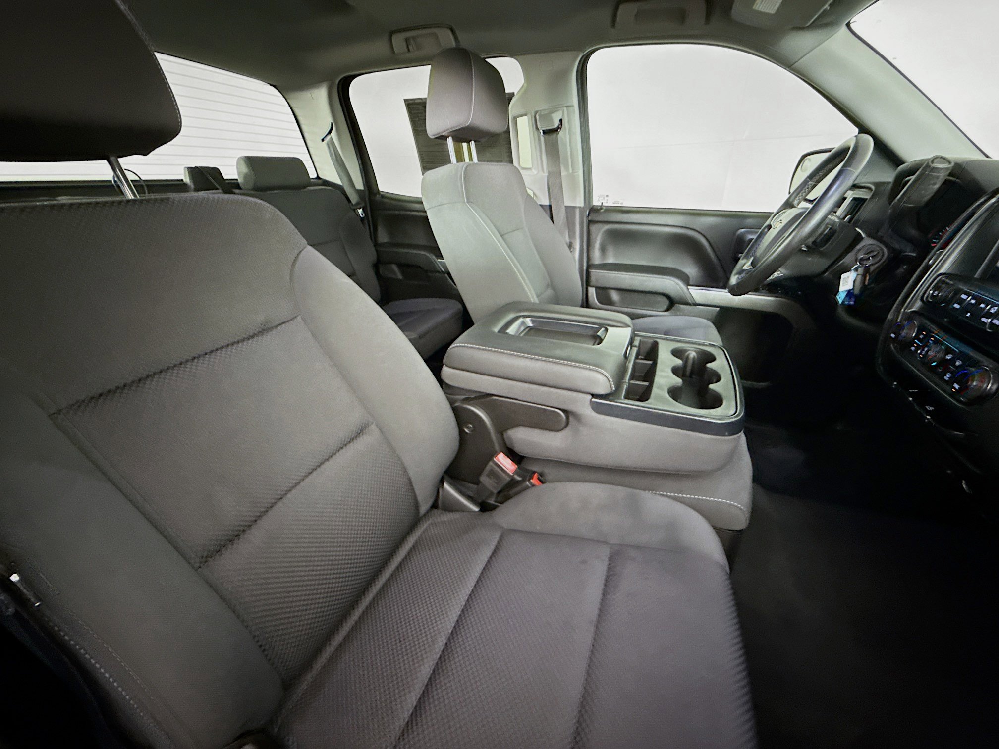 Used 2018 Chevrolet Silverado 1500 LT w/ All Star Edition image 33