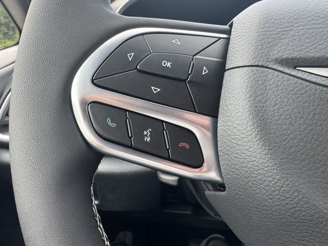 New 2027 Chrysler Pacifica Select FWD image 18
