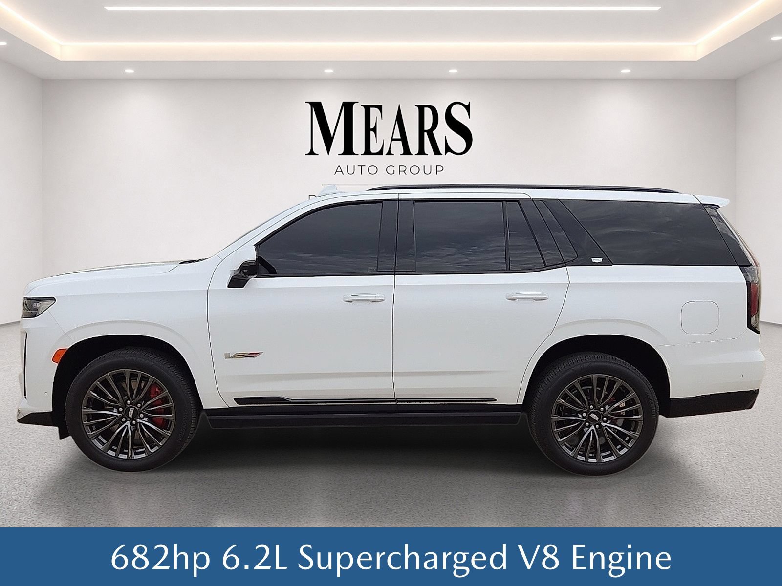Used 2024 Cadillac Escalade V w/ Heavy-Duty Trailer Package AWD/4WD image 3