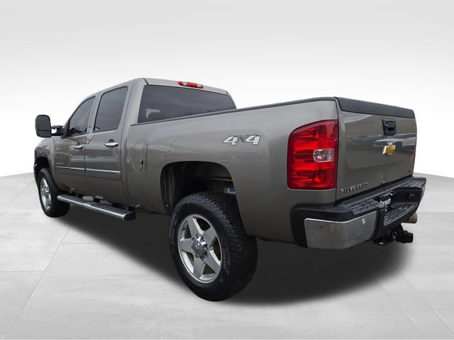 Used 2013 Chevrolet Silverado 2500 LT w/ Custom Sport Truck Package image 10