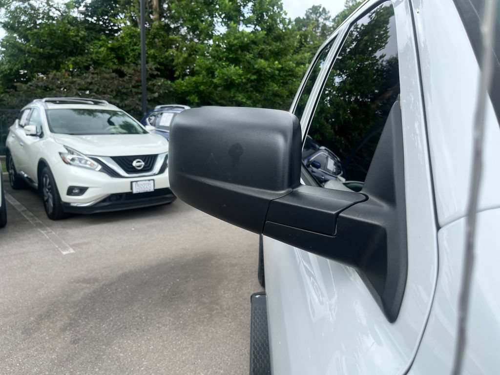 Used 2018 RAM 1500 Express w/ Express Value Package AWD/4WD image 40