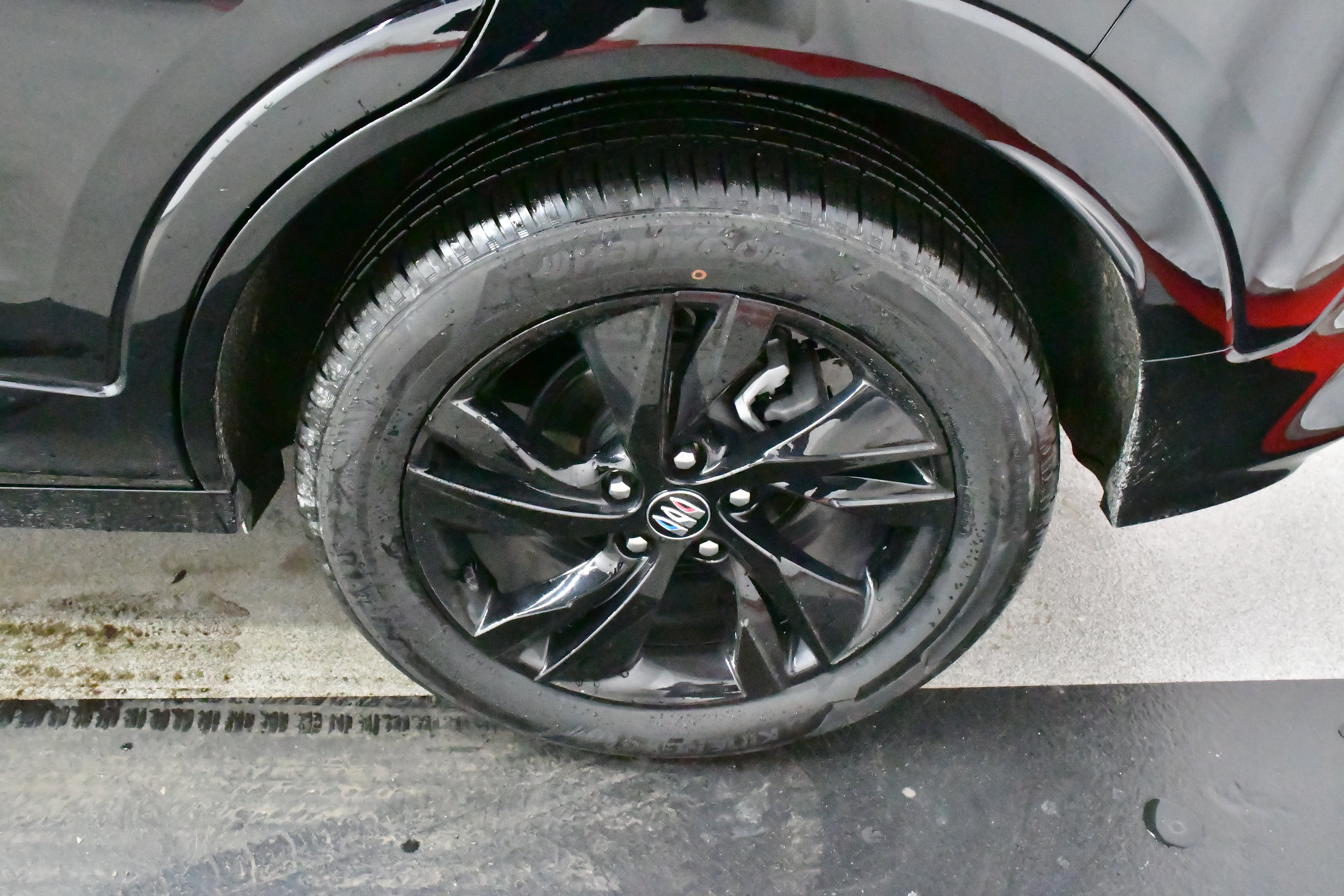 Used 2023 Buick Encore GX Select w/ Sport Touring Package image 45