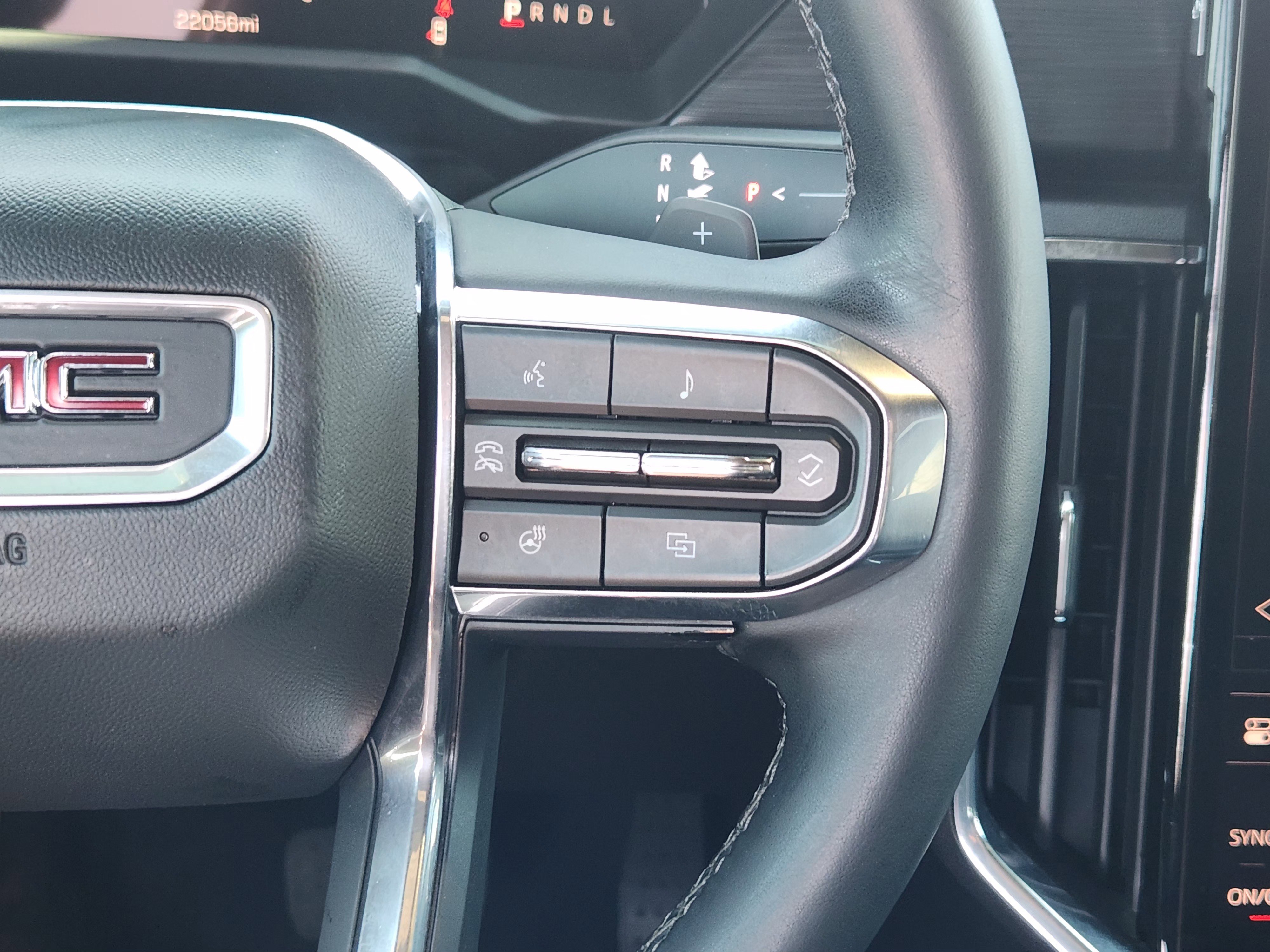 Used 2024 GMC Acadia Elevation FWD image 29