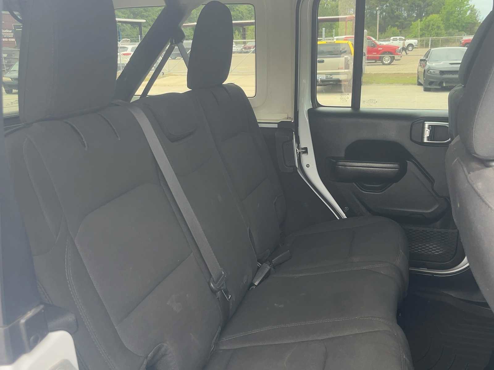 Used 2021 Jeep Wrangler Unlimited Sport AWD/4WD image 32