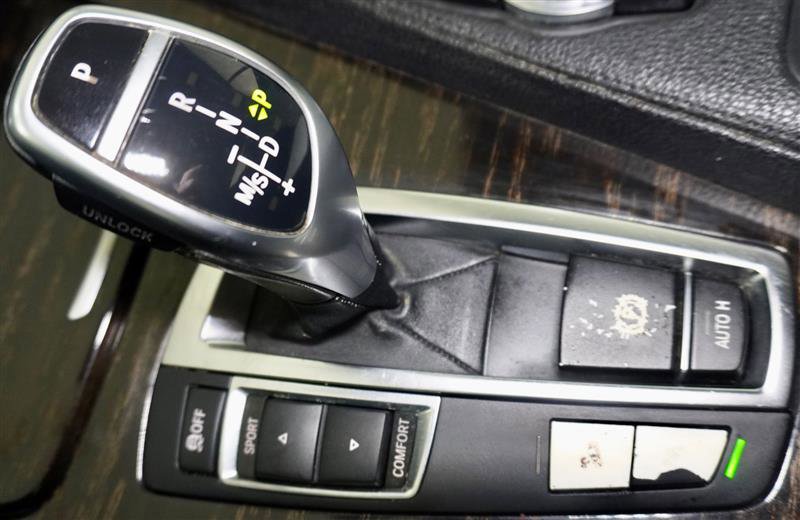 Used 2012 BMW 650i xDrive Convertible image 24