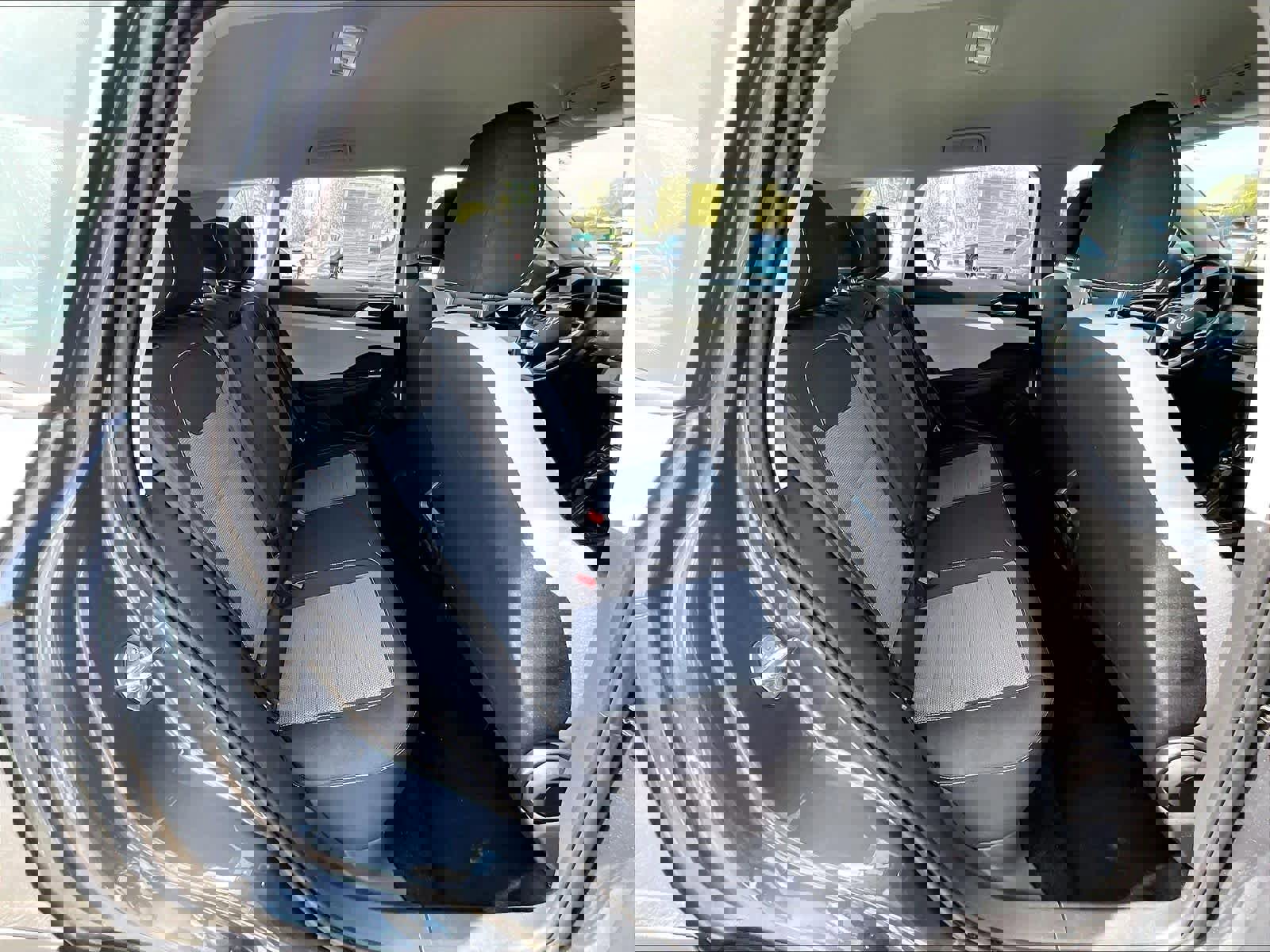 Used 2025 Volkswagen Taos S AWD/4WD image 16