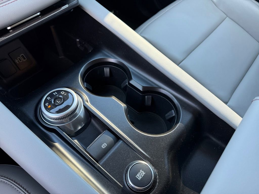 Certified 2025 Ford Explorer Active w/ Active Comfort Package image 26