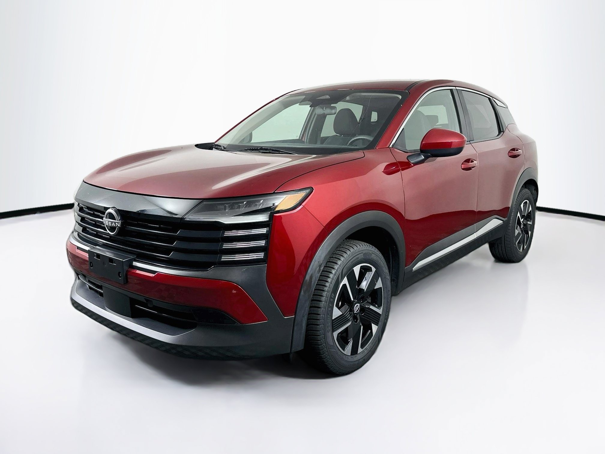 Used 2025 Nissan Kicks SV AWD/4WD image 3