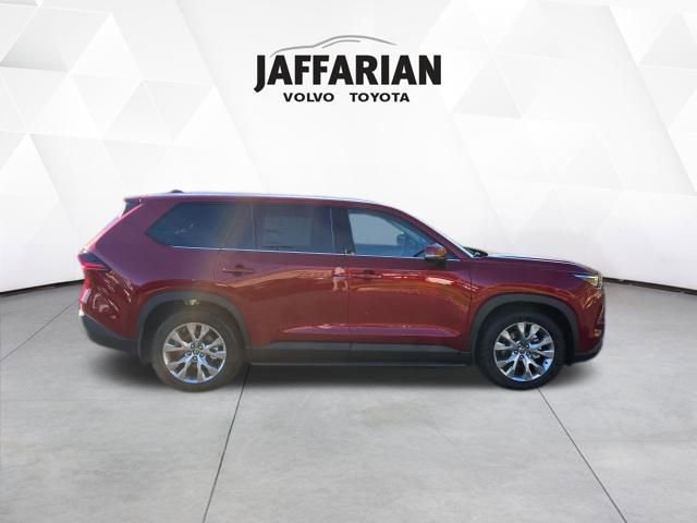 New 2026 Toyota Grand Highlander Limited image 2