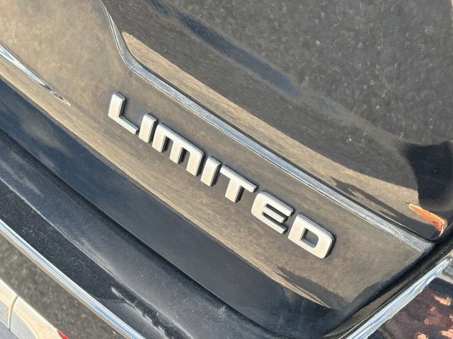 Used 2025 Jeep Grand Cherokee Limited AWD/4WD image 5