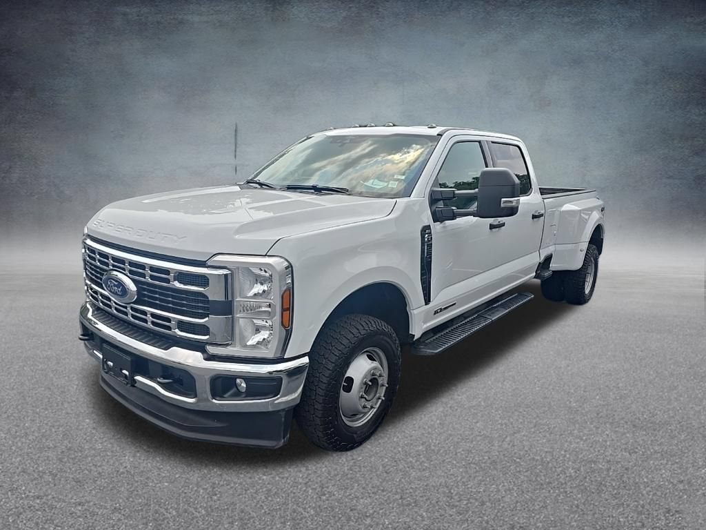 Used 2026 Ford F350 XLT AWD/4WD image 4