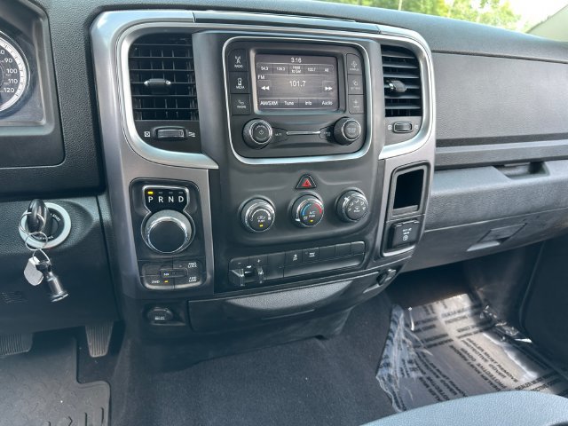 Used 2022 RAM 1500 Classic SLT w/ Protection Group AWD/4WD image 29