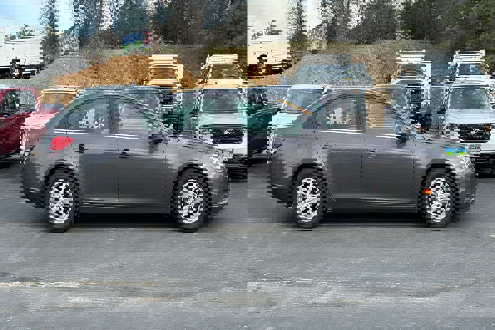 Used 2011 Chevrolet Cruze LT image 3