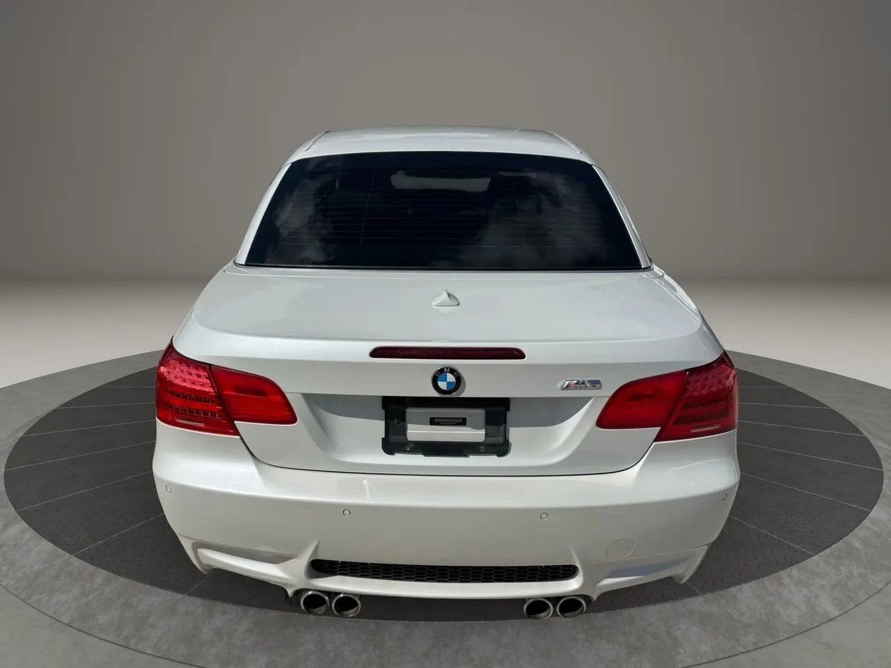 Used 2013 BMW M3 Convertible image 4