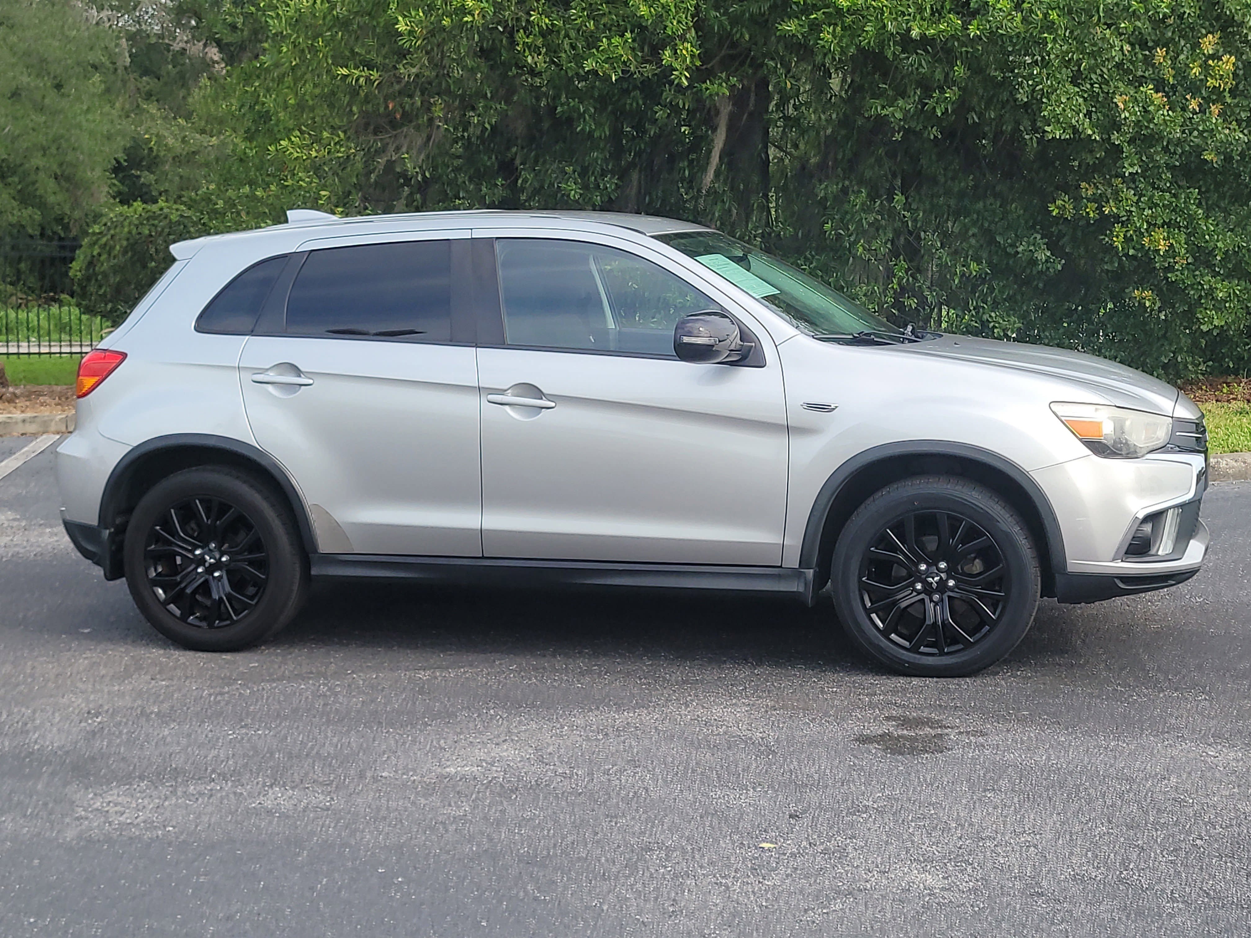 Used 2019 Mitsubishi Outlander Sport ES FWD image 10