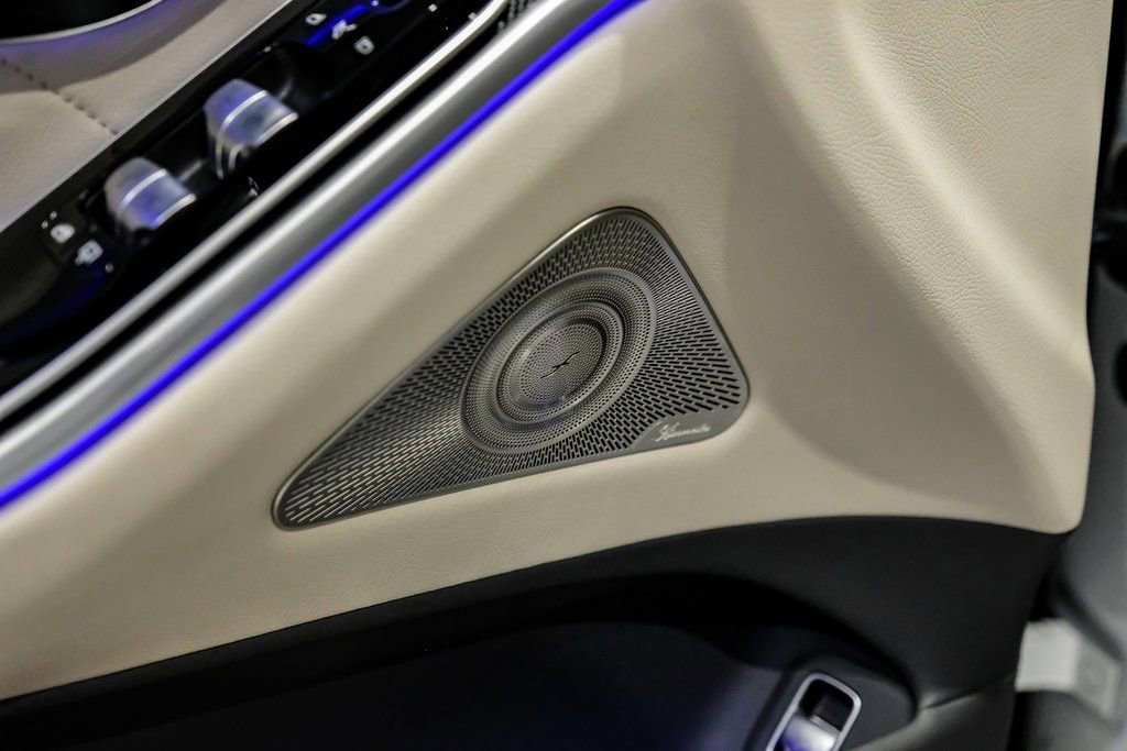 Used 2025 Mercedes-Benz S 580 4MATIC Sedan image 41