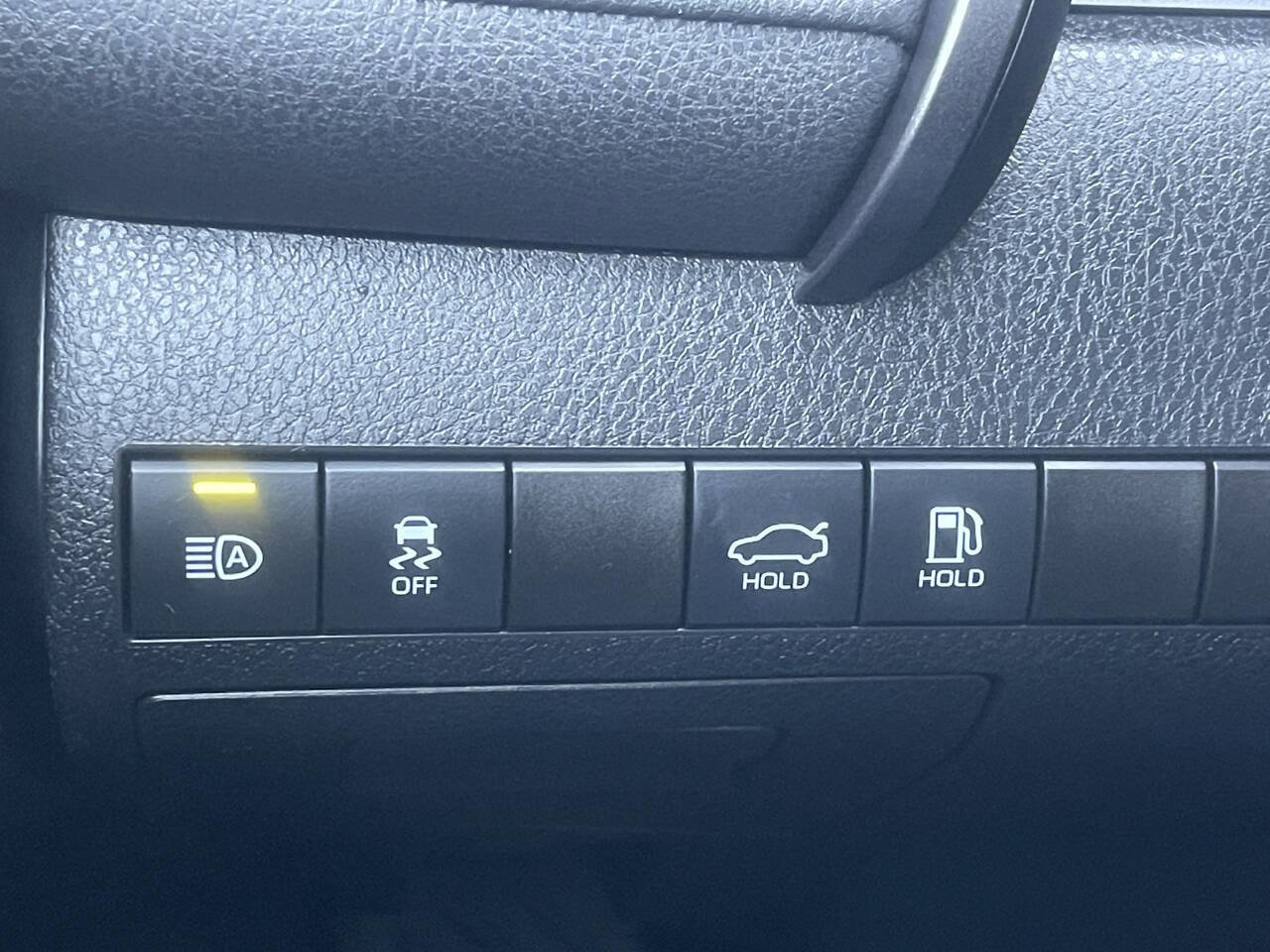 Used 2020 Toyota Camry XSE image 26