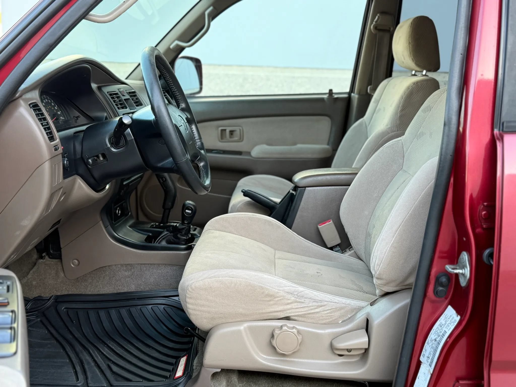 Used 2001 Toyota 4Runner SR5 AWD/4WD image 31