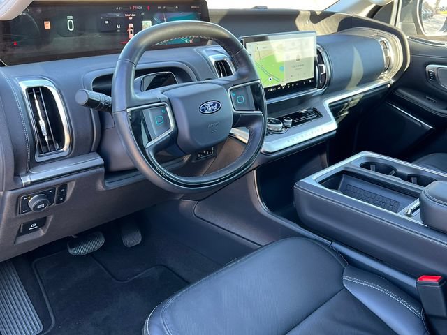 Used 2025 Ford Expedition Max Platinum AWD/4WD image 20