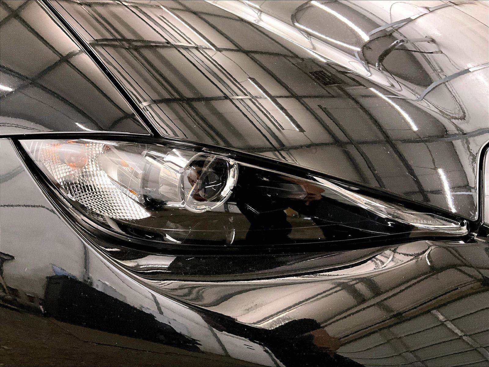 Used 2018 MAZDA MX-5 Miata RF Grand Touring image 25