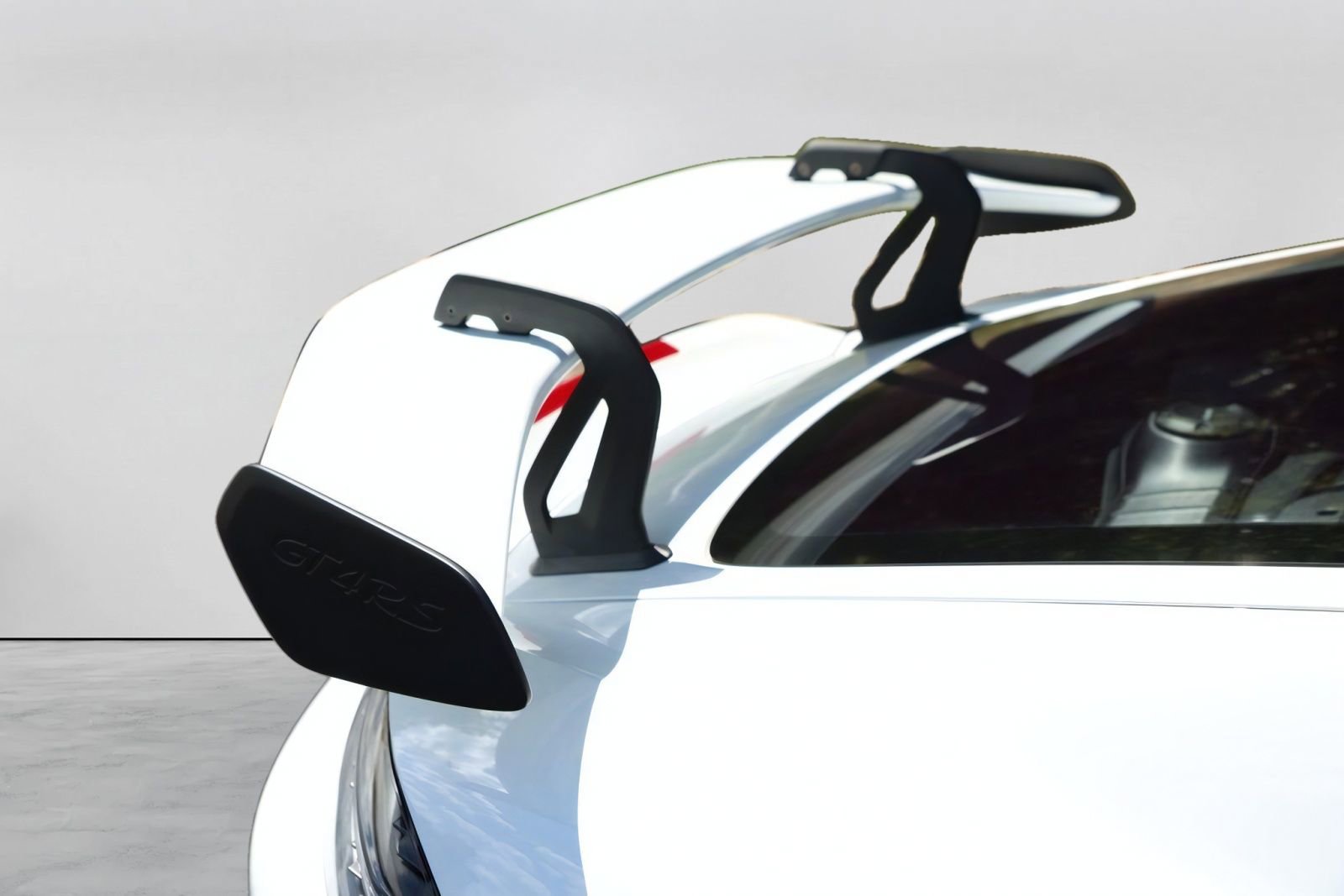 Used 2023 Porsche 718 Cayman GT4 RS RWD image 41