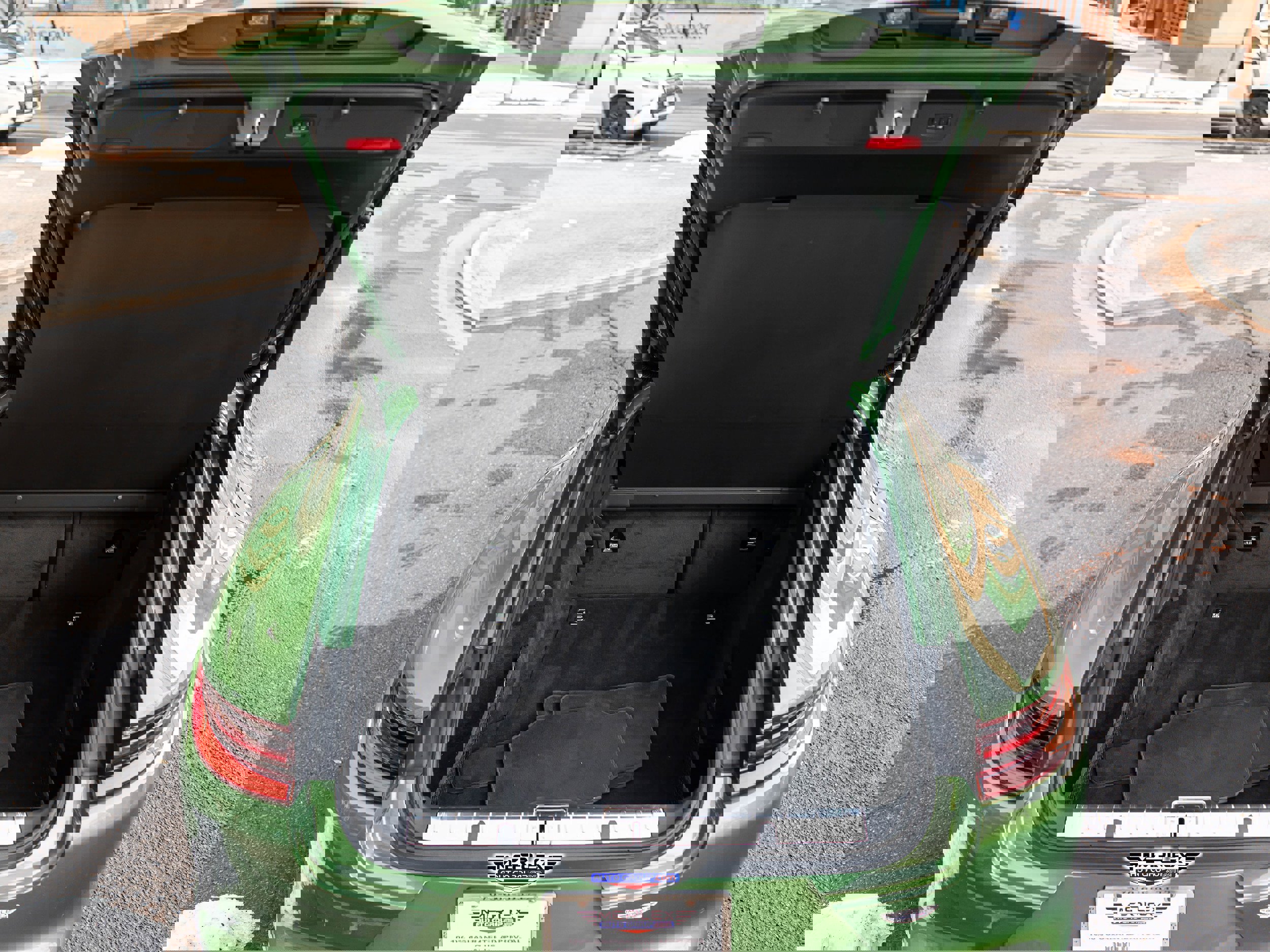 Used 2018 Porsche Panamera 4S image 54