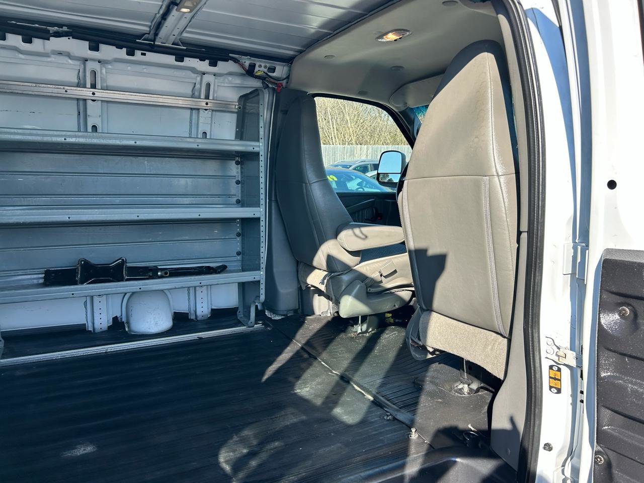 Used 2019 Chevrolet Express 2500 w/ Communications Package RWD image 12