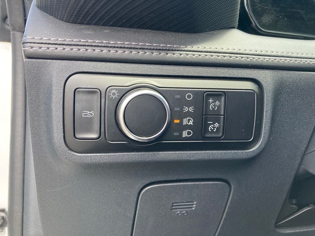 Used 2025 Ford Mustang Premium RWD image 11