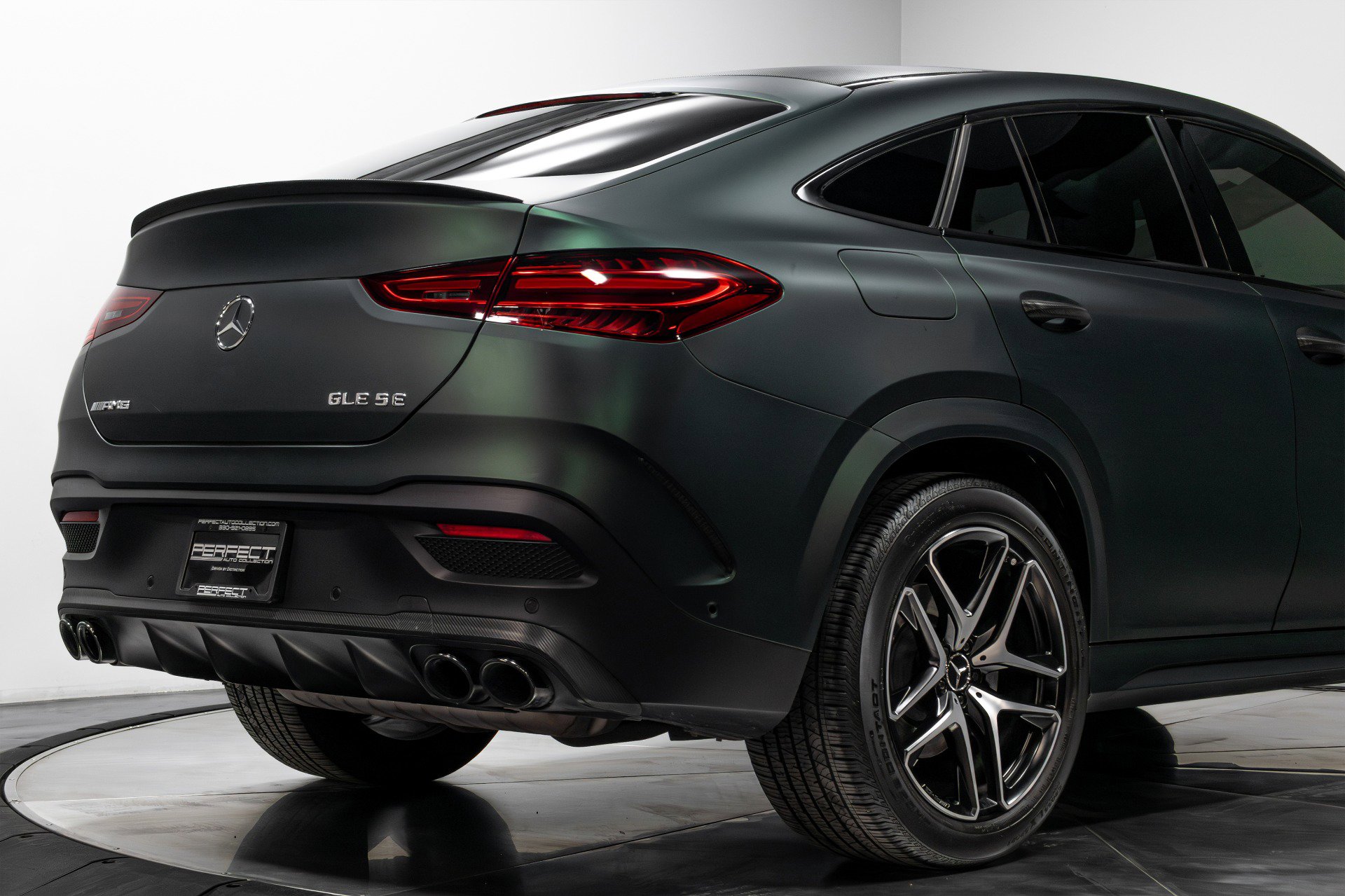 Used 2024 Mercedes-Benz GLE 53 AMG 4MATIC Coupe image 16