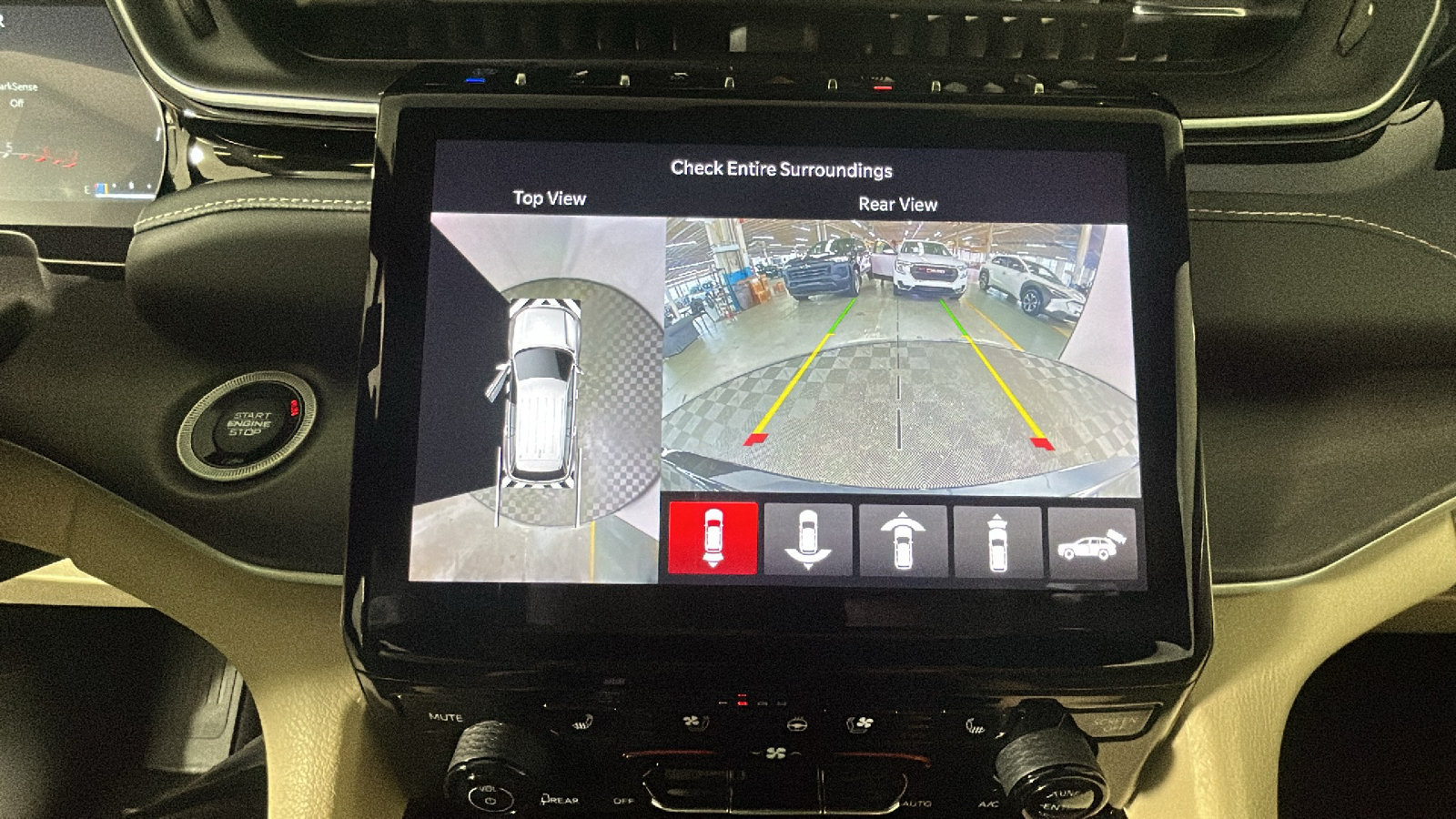 Used 2023 Jeep Grand Cherokee 4WD 4xe w/ Luxury Tech Group II image 29