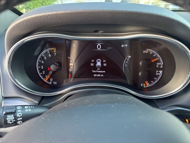 Used 2020 Jeep Grand Cherokee Laredo image 13