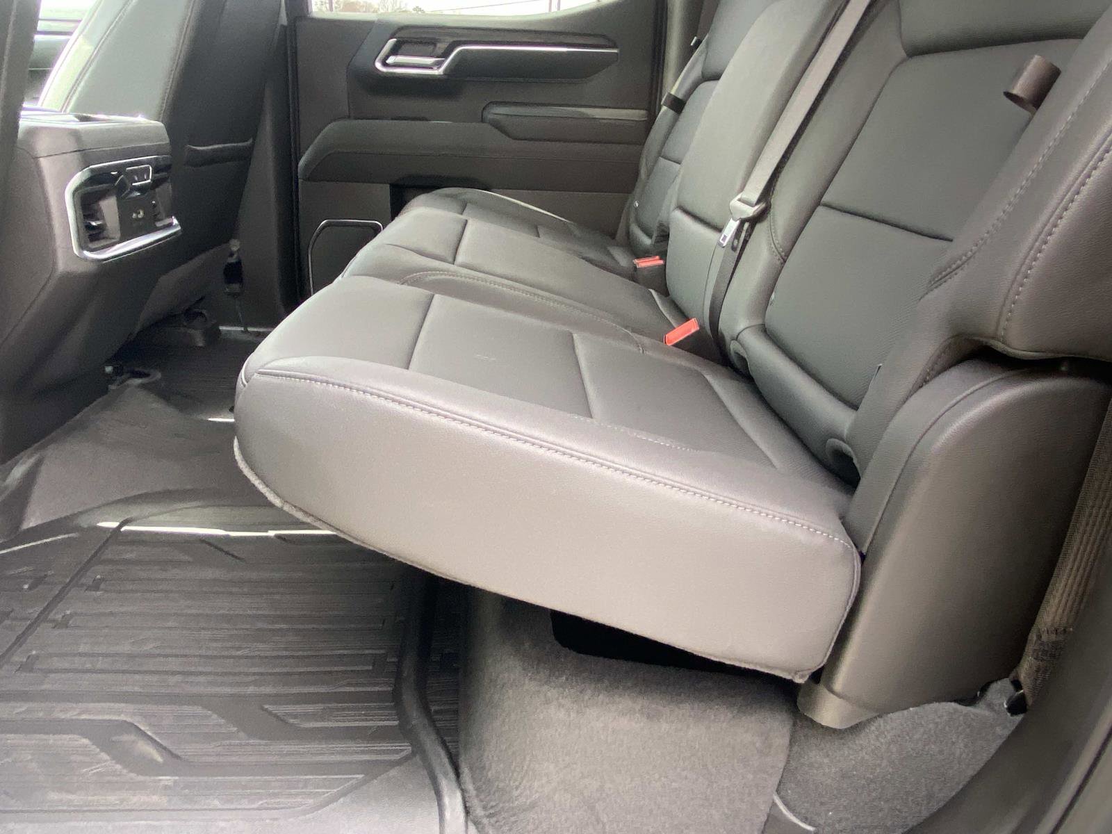 Used 2026 GMC Sierra 1500 SLT w/ SLT Premium Plus Package image 15