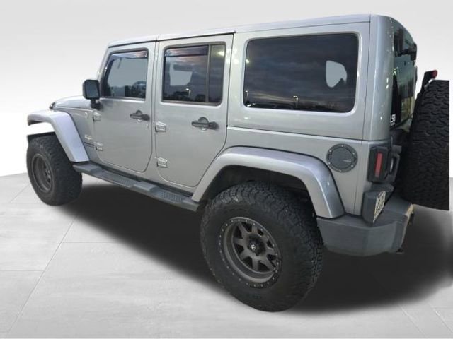 Used 2013 Jeep Wrangler Unlimited Sahara w/ Connectivity Group image 2