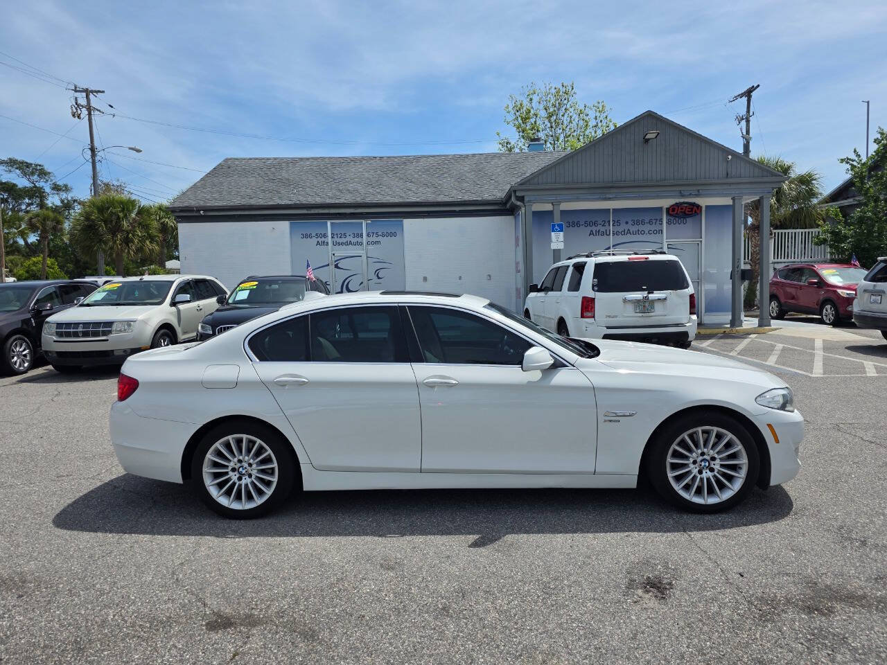 Used 2011 BMW 535i xDrive Sedan AWD/4WD image 3