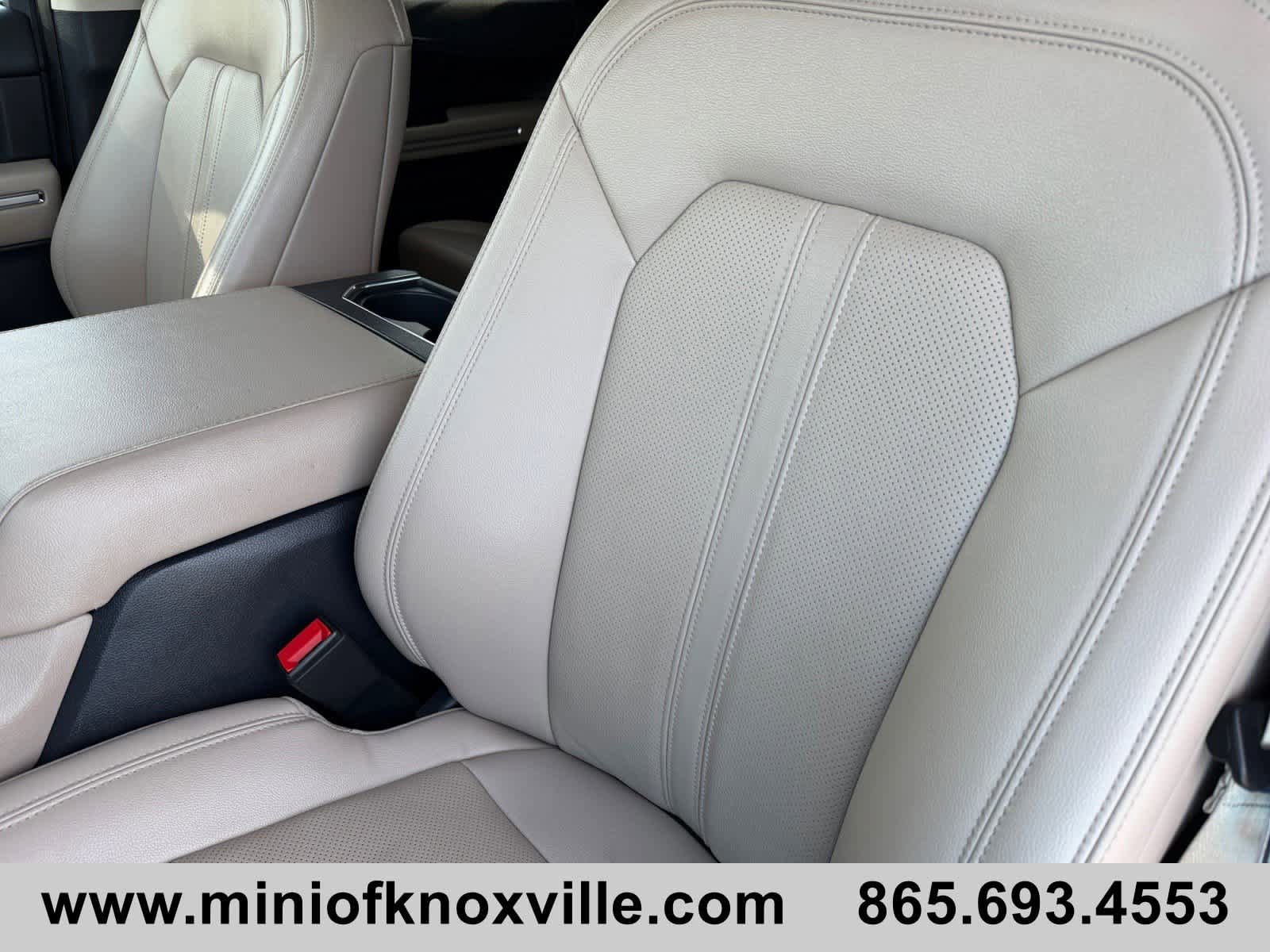 Used 2024 Ford Expedition Max Limited AWD/4WD image 12