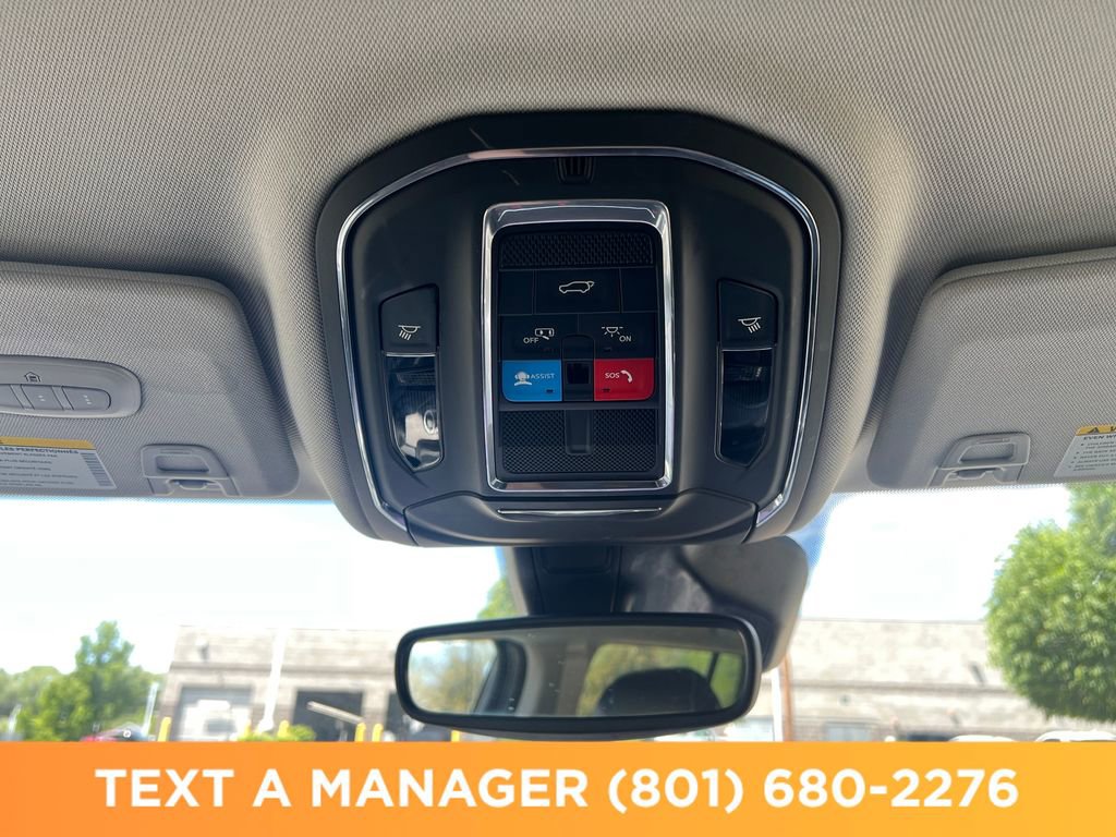 Used 2023 Jeep Grand Cherokee Limited w/ Trailer Tow Prep Group (B) AWD/4WD image 26