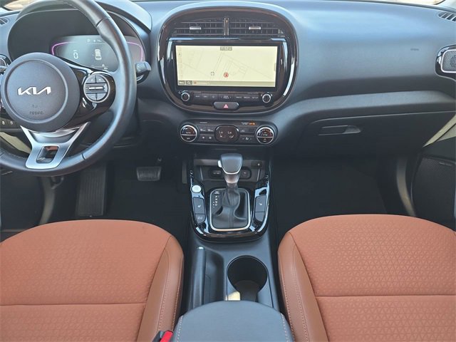 Used 2025 Kia Soul EX image 12