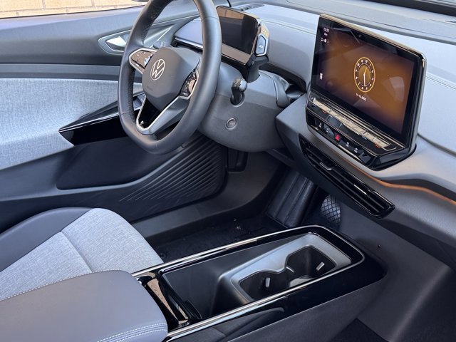 Used 2023 Volkswagen ID.4 Pro image 13
