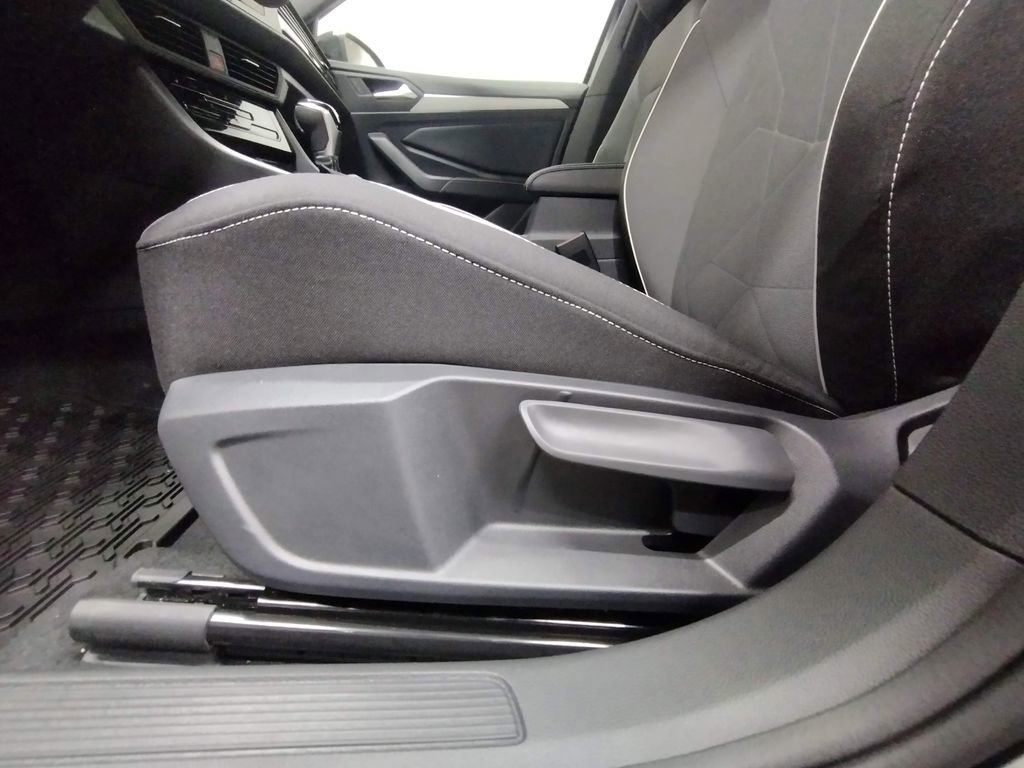 New 2025 Volkswagen Jetta Sport image 21