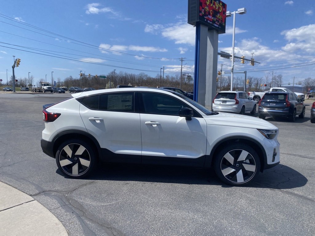 New 2023 Volvo C40 P8 Recharge Plus w/ Climate Package image 4