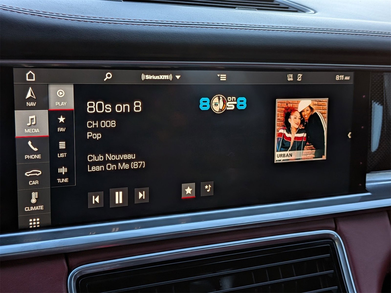 Used 2018 Porsche Panamera image 21