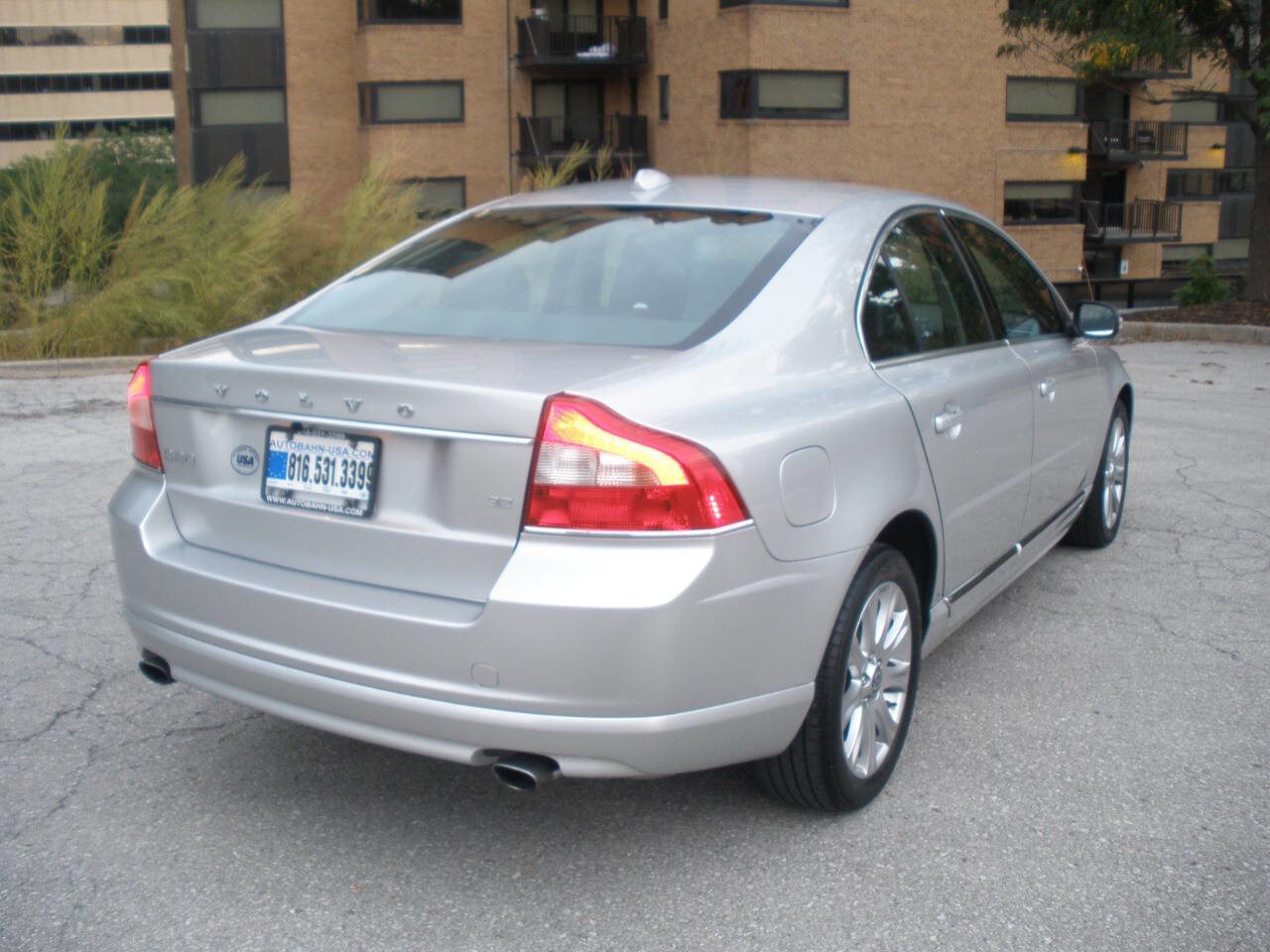 Used 2010 Volvo S80 3.2 image 10