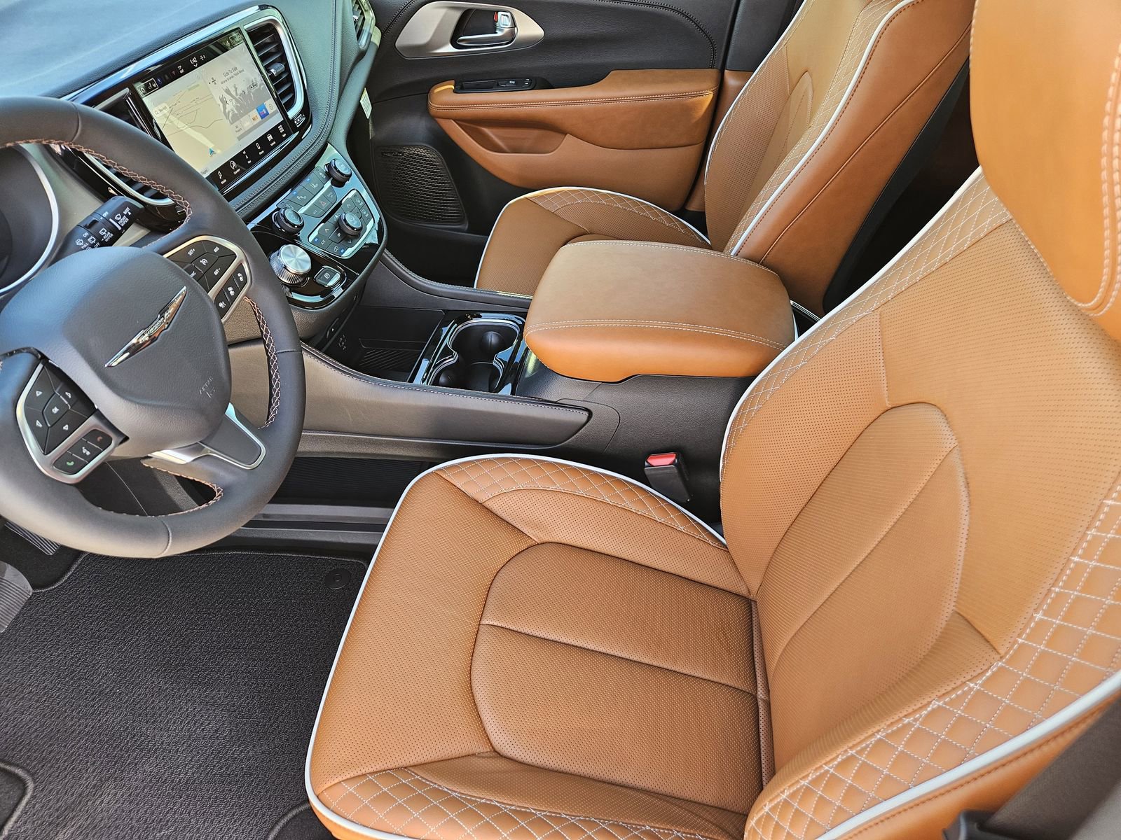 New 2026 Chrysler Pacifica Pinnacle FWD image 15