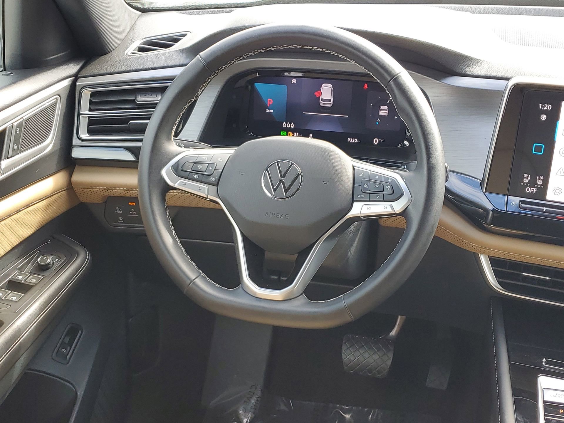 Used 2025 Volkswagen Atlas Cross Sport SE w/ Black Wheel Package image 15