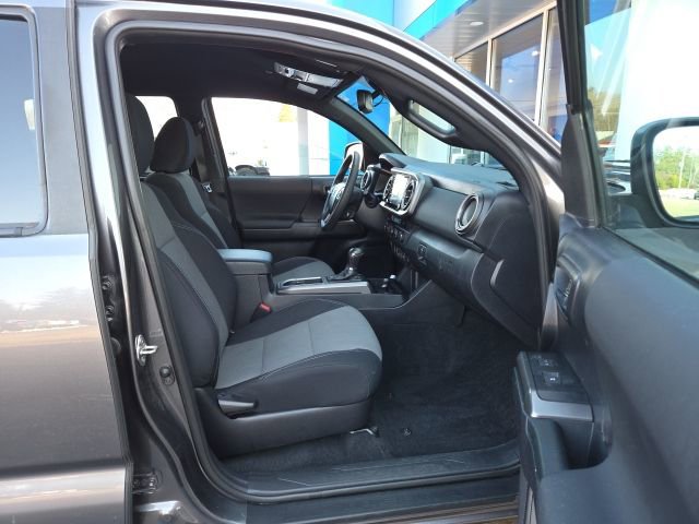 Used 2021 Toyota Tacoma TRD Sport image 45