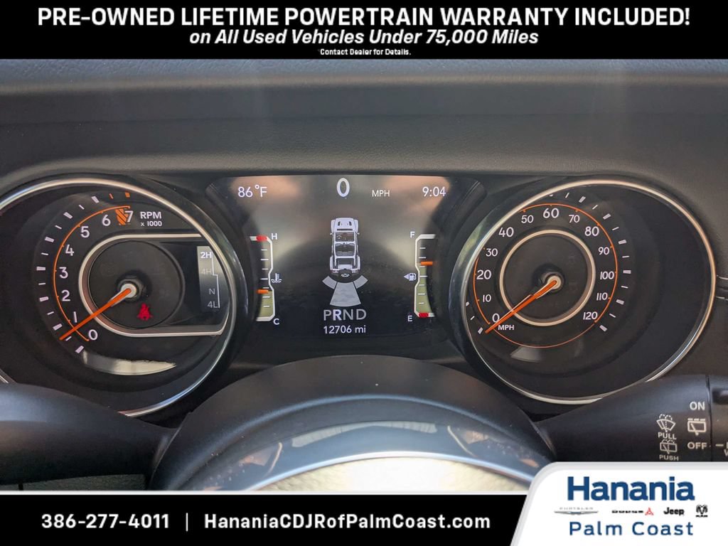 Used 2020 Jeep Wrangler Unlimited Sahara w/ Dual Top Group AWD/4WD image 28