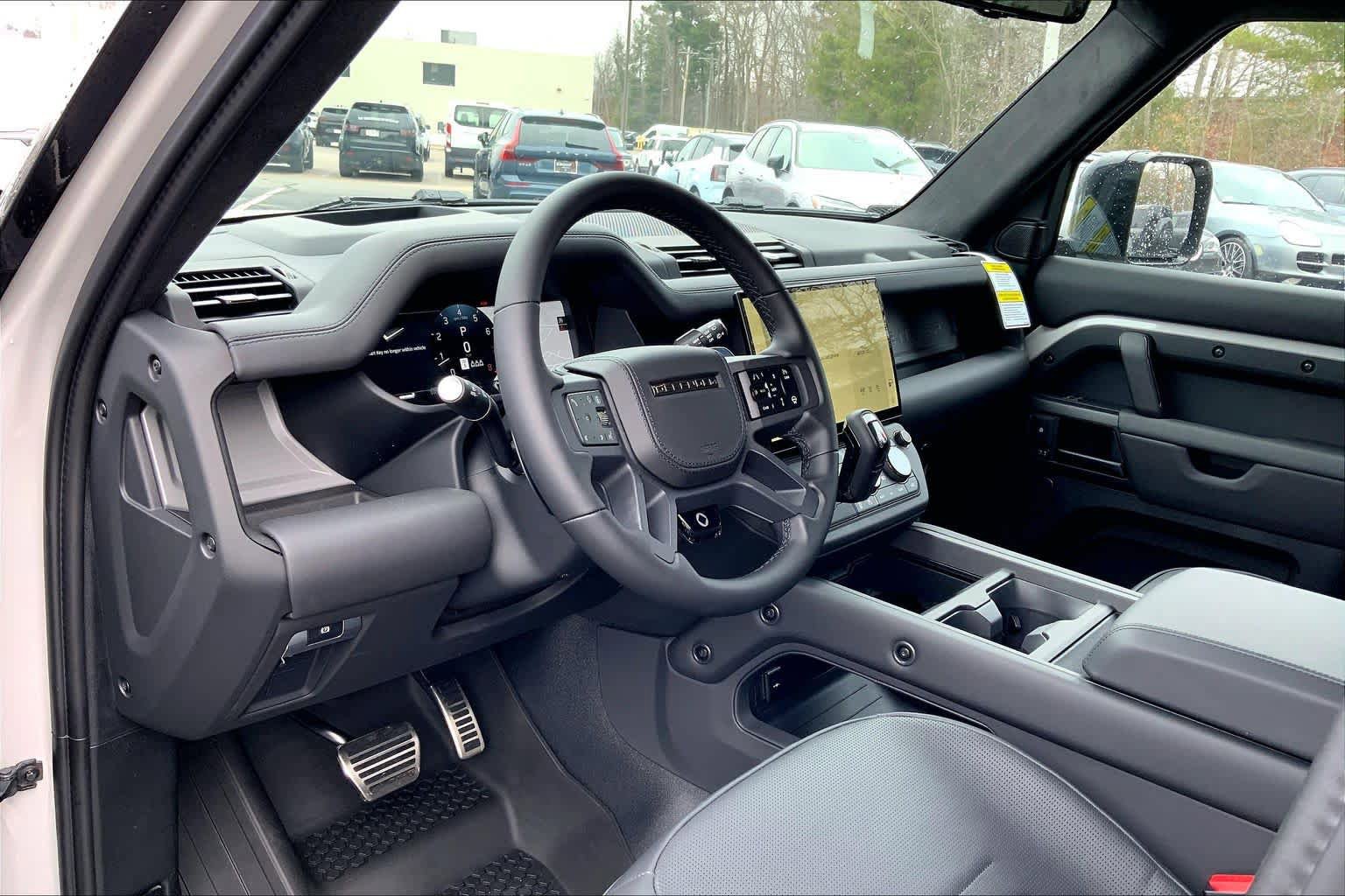 New 2026 Land Rover Defender 110 AWD/4WD image 9